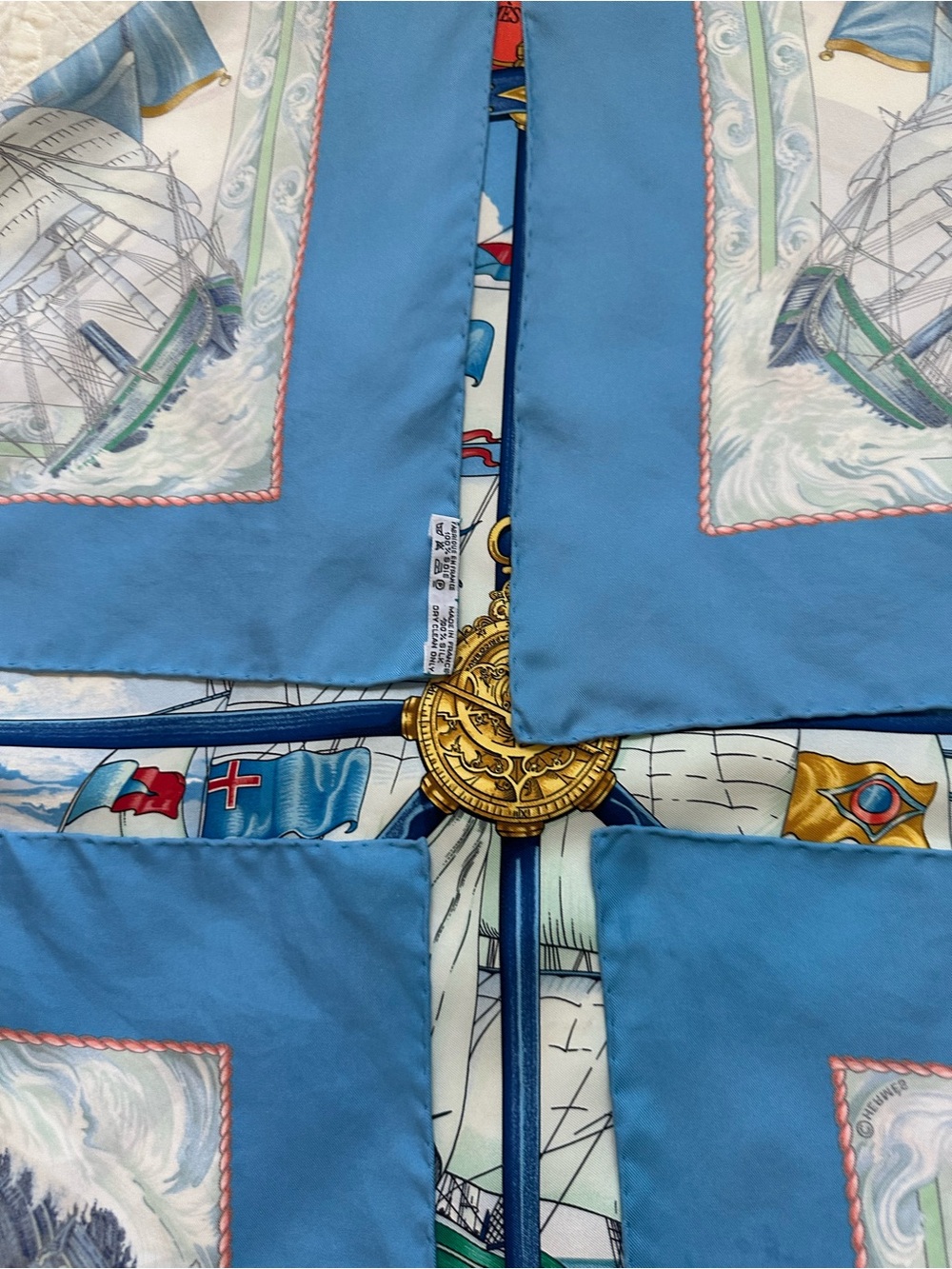 Hermes “Vive le Vent” Silk Scarf Carre 90cm. Vince Le Vent “Blow Into the Wind” - Picture 15 of 16